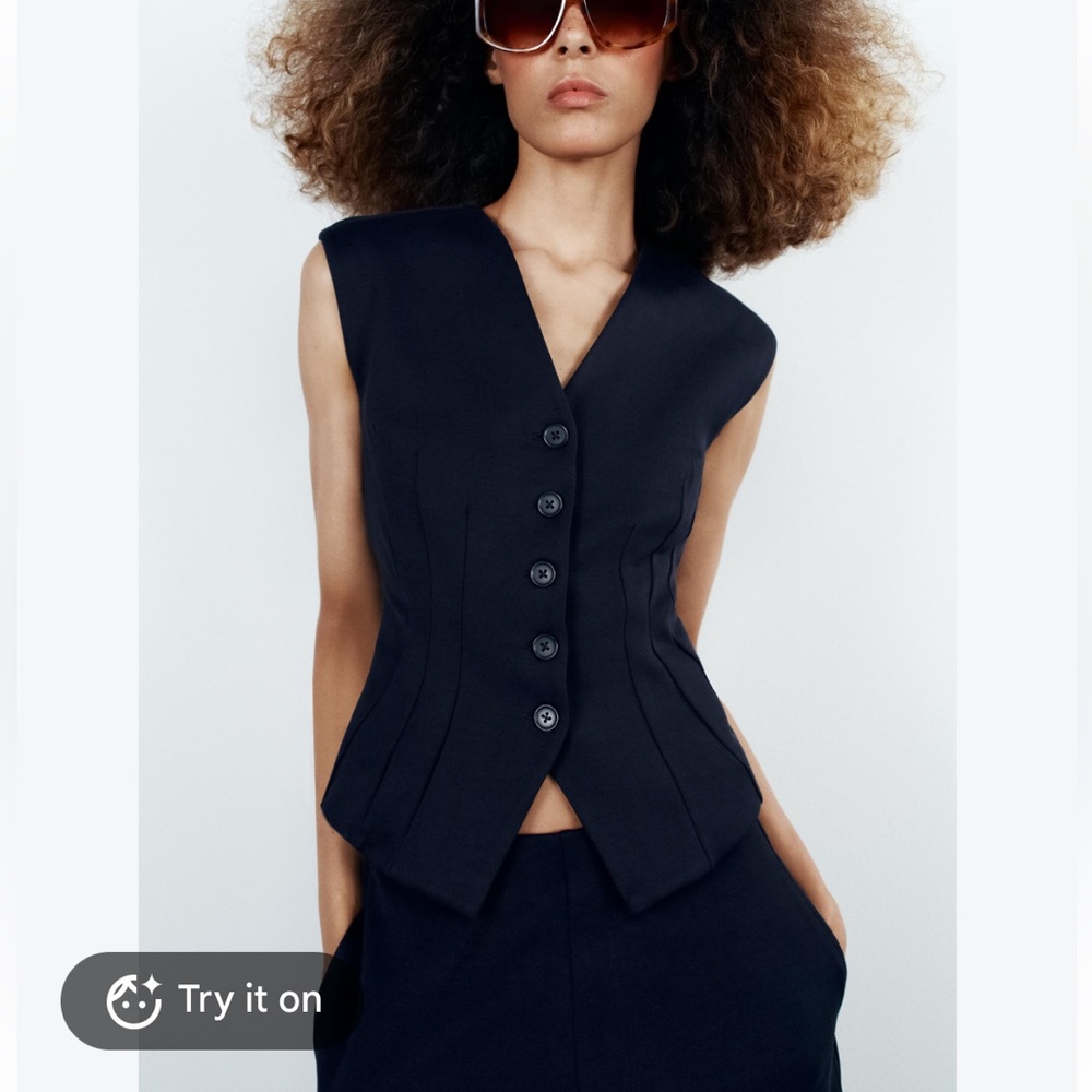Zara / Black Interlock Pleated Vest with Shoulder Pads size Small